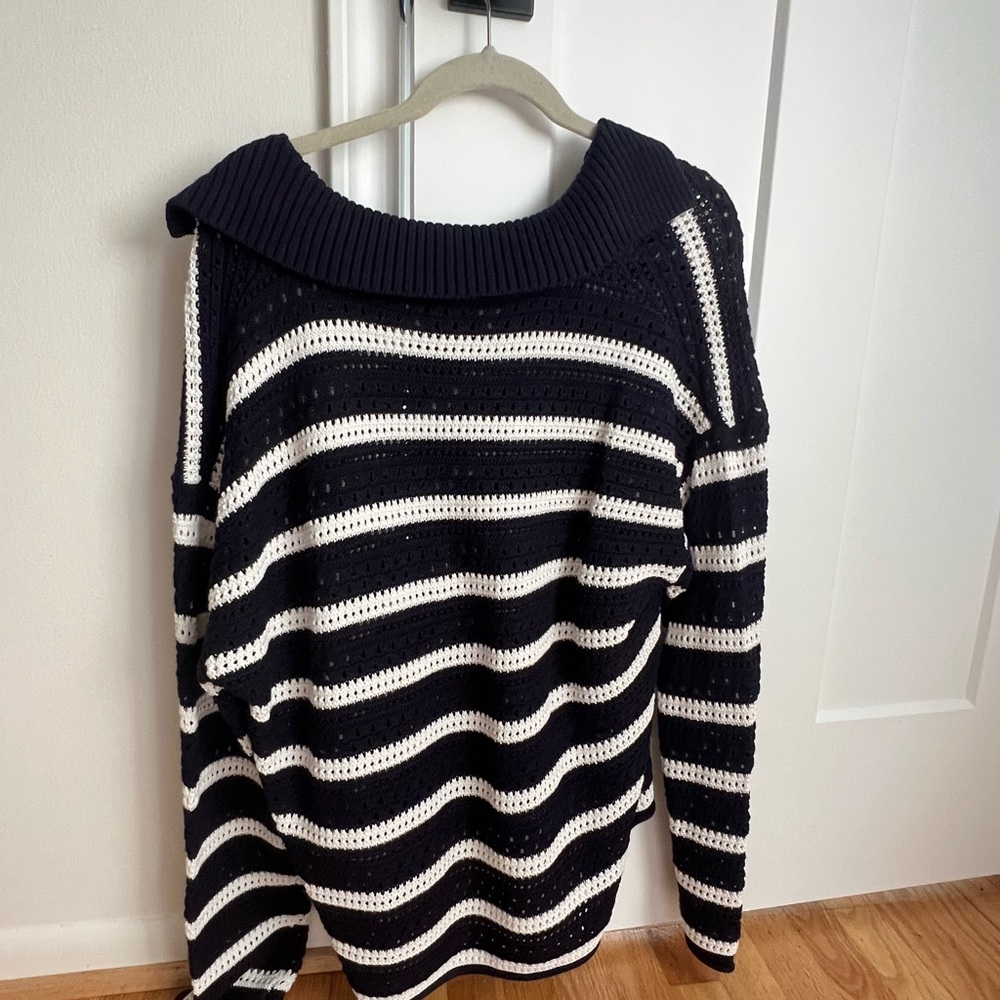 Navy and White Striped V-Neck Sweater. Never Worn. Size L - Picture 3 of 4